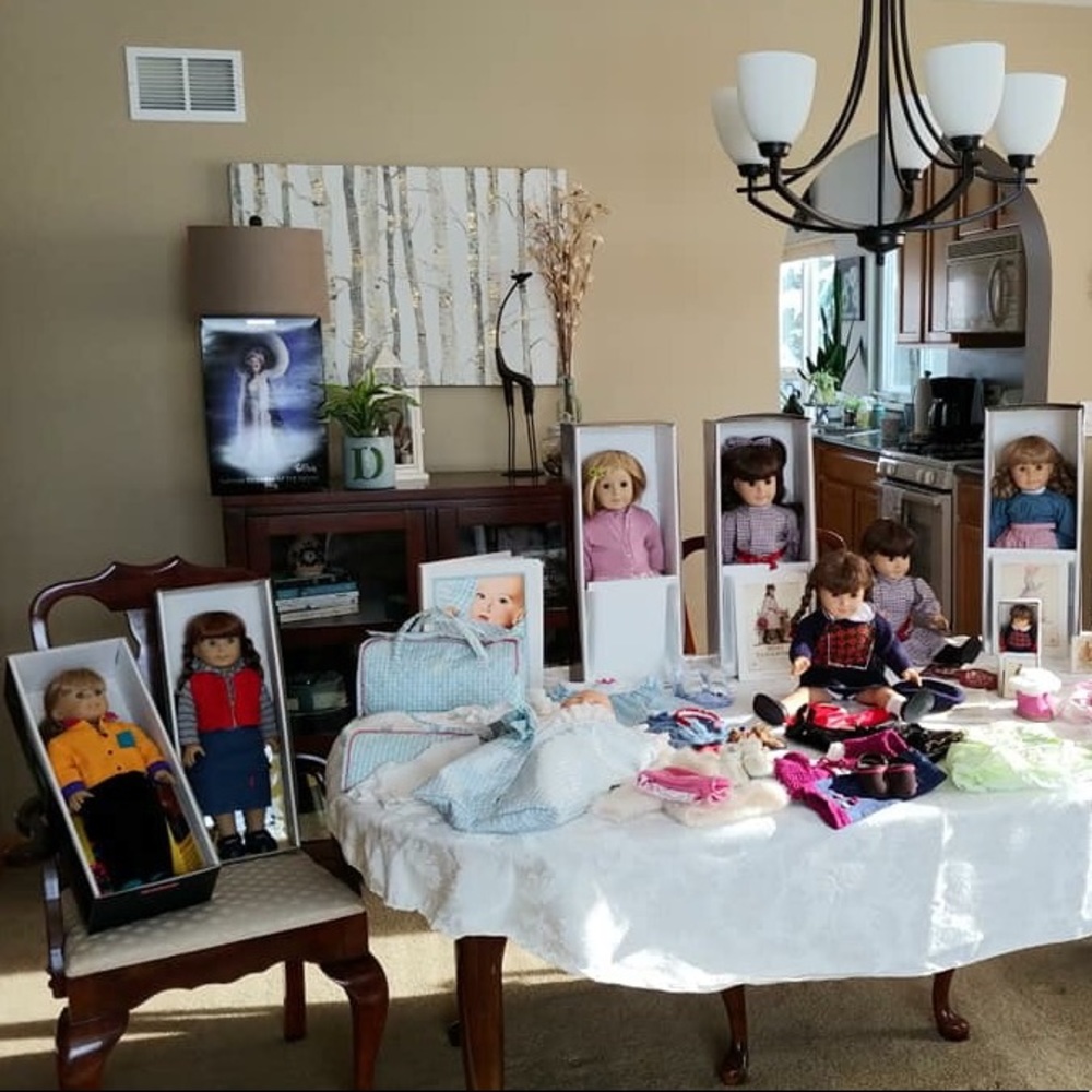 American Girl stuff ask questions, thank you 😊